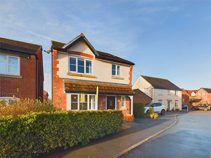 3 Bedroom House To Rent In Eden Grove, Holmes Chapel, Crewe, Cheshire, CW4