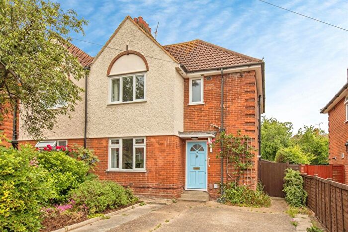 3 Bedroom Semi Detached House For Sale In Geneva Road, Ipswich, IP1