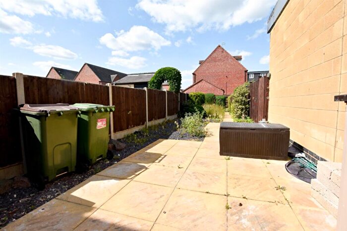 2 Bedroom End Of Terrace House To Rent In Waterloo Crescent, Wigston, LE18