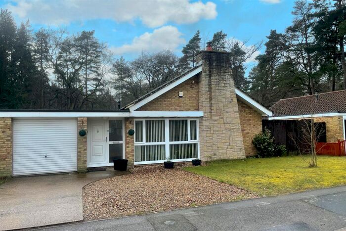 3 Bedroom Detached Bungalow For Sale In Woodlands Way, Mildenhall, Bury St. Edmunds, IP28