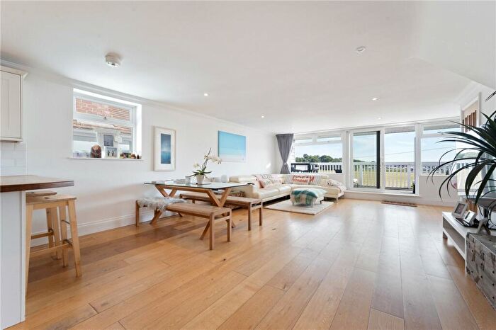 5 Bedroom Detached House For Sale In Whitecliff Road, Poole, Dorset, BH14