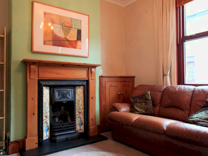 2 Bedroom House To Rent In Fairview Road, Bangor, Gwynedd, LL57