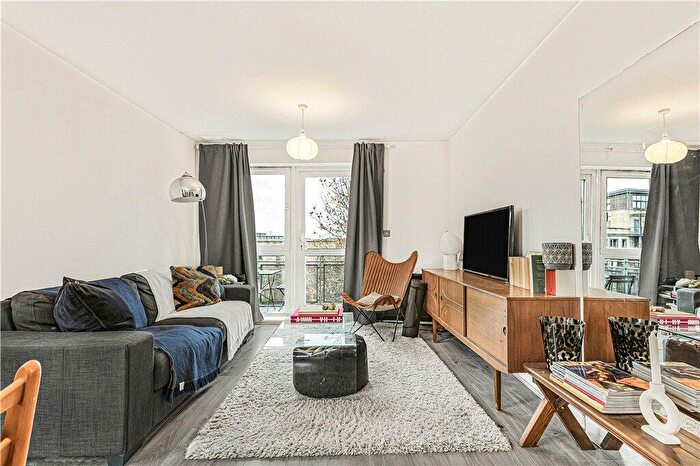 1 Bedroom Apartment For Sale In Harry Zeital Way, London, E5