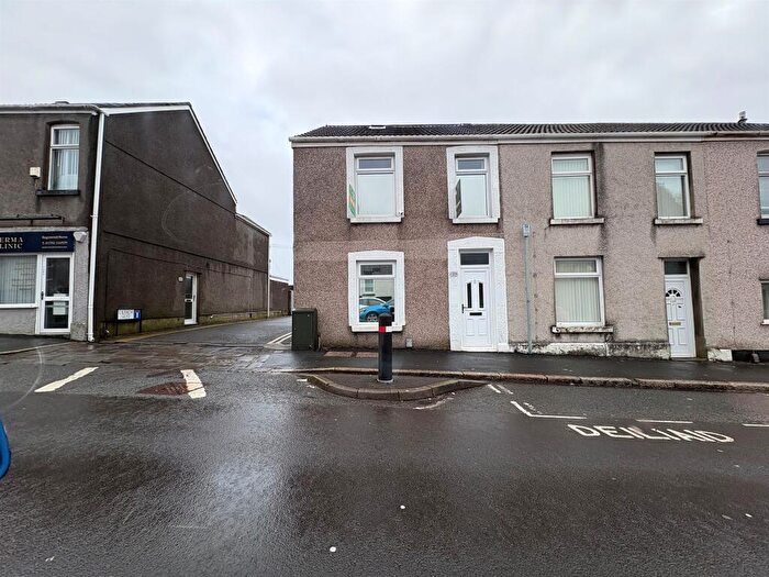 4 Bedroom Terraced House For Sale In Neath Road, Plasmarl, Swansea, SA6