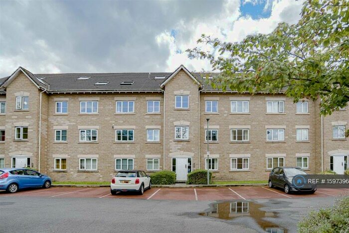 2 Bedroom Flat To Rent In Tinker Brook Close, Accrington, BB5