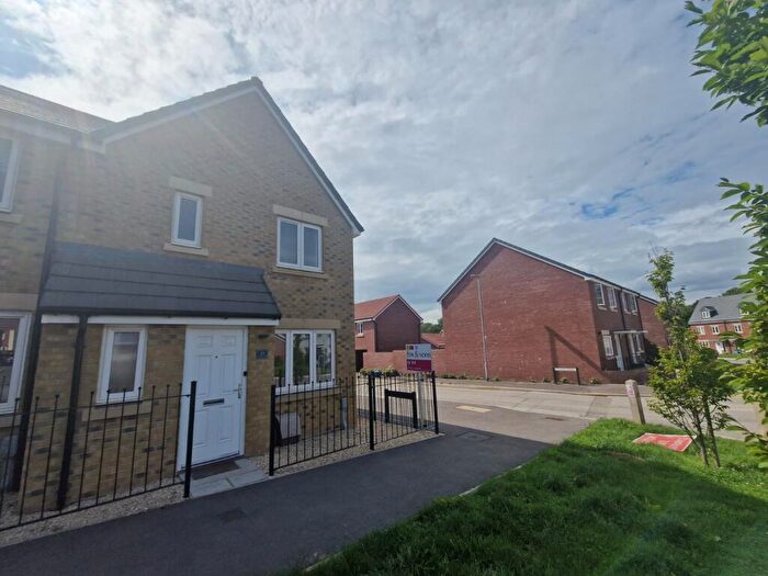 3 Bedroom House To Rent In Kingfisher Drive, Yeovil, BA22