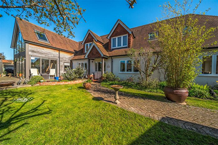 3 Bedroom Detached House For Sale In Kite Cottage, Goring On Thames, RG8