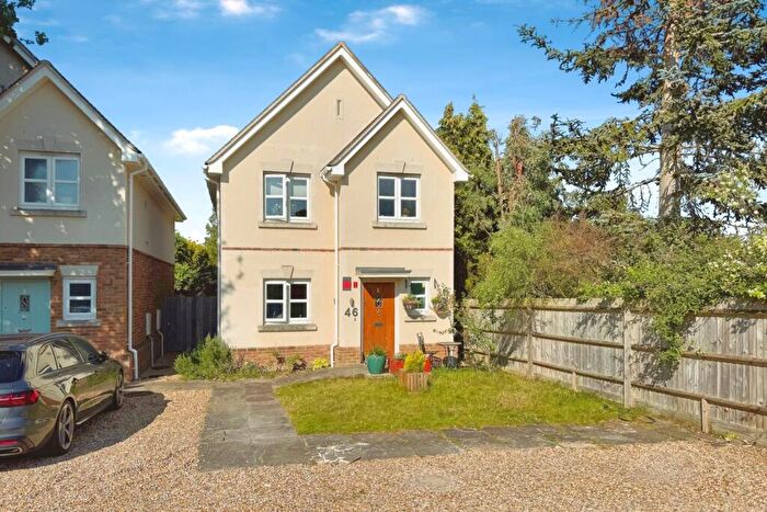 3 Bedroom Detached House To Rent In Northway, Wokingham, RG41