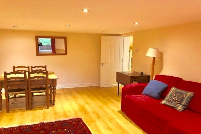 1 Bedroom Flat To Rent In Brook Road, Manchester, M14