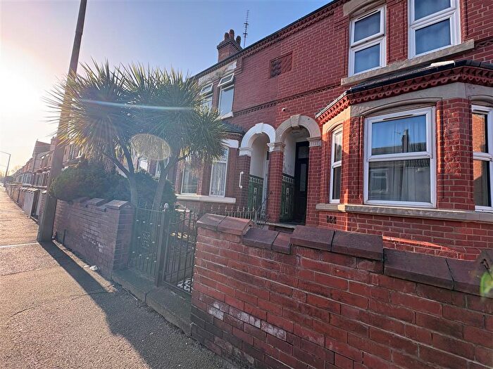 3 Bedroom House To Rent In Urban Road, Doncaster, DN4