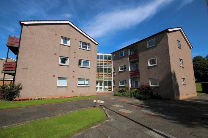 2 Bedroom Flat To Rent In West Craigs Crescent, Edinburgh, EH12