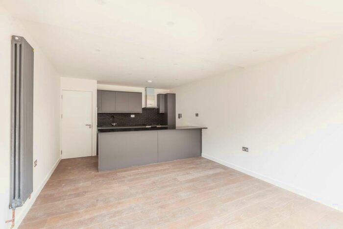 1 Bedroom Flat To Rent In Bethnal Green Road, Shoreditch, London, E2