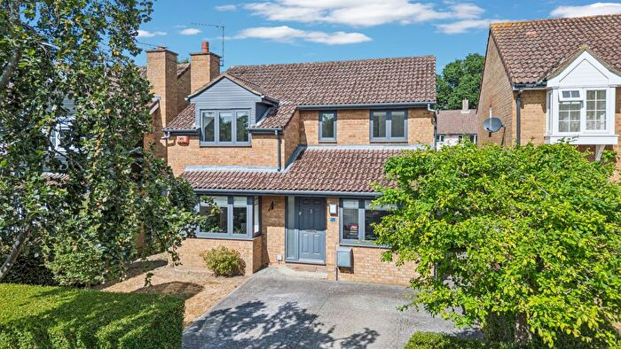 4 Bedroom Detached House For Sale In Coltsfoot, Welwyn Garden City, AL7