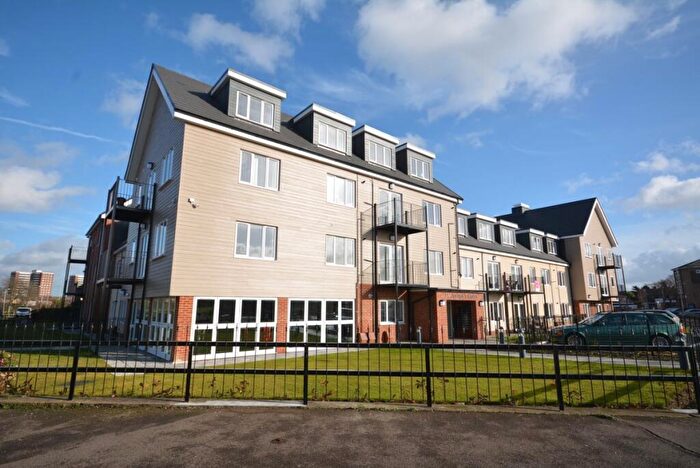 2 Bedroom Flat To Rent In Defoe Parade, Chadwell St Mary, RM16