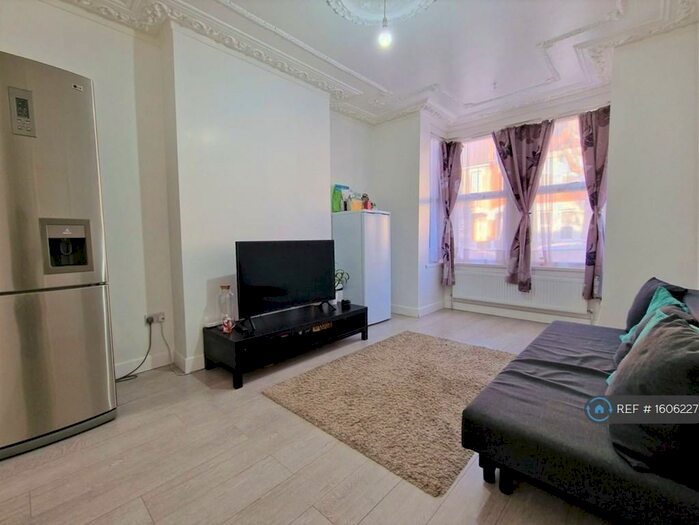 4 Bedroom Terraced House To Rent In Strone Road, London, E12
