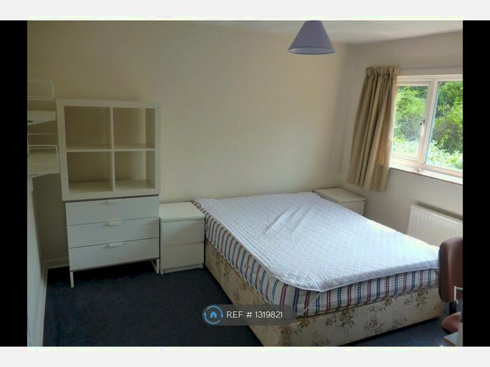 4 Bedroom End Of Terrace House To Rent In Tenterden Drive, Canterbury, CT2