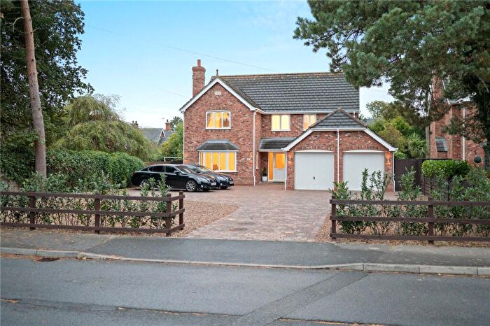 4 Bedroom Detached House For Sale In Grange Farm Lane, Humberston, Grimsby, Lincolnshire, DN36