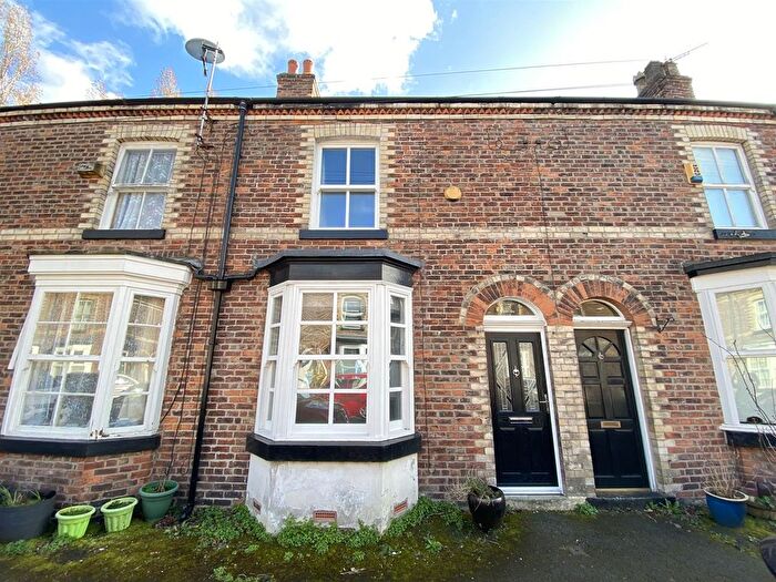 2 Bedroom Property To Rent In Rushton Street, Didsbury Village, Manchester, M20