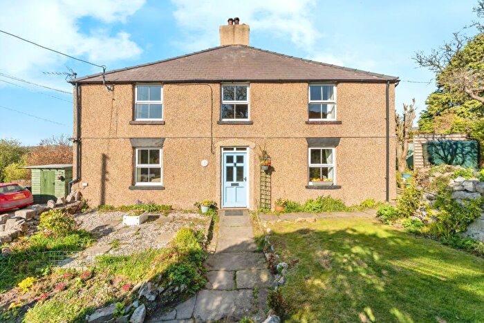 3 Bedroom End Of Terrace House For Sale In Rose Hill, Marian, Trelawnyd, LL18