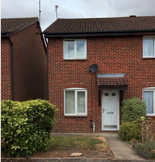 2 Bedroom Semi-Detached House To Rent In Grasslands, The Coppice, Aylesbury, Buckinghamshire, HP20