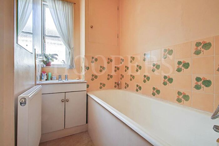 3 Bedroom Terraced House For Sale In West Ella Road, London, NW10