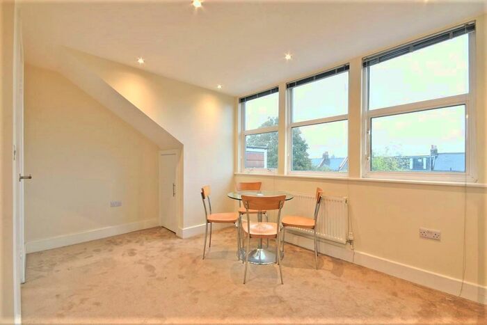 1 Bedroom Apartment To Rent In Huddlestone Road, Willesden Green, London, NW2