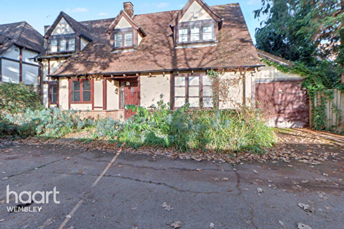5 Bedroom Detached House For Sale In Wembley Park, HA9