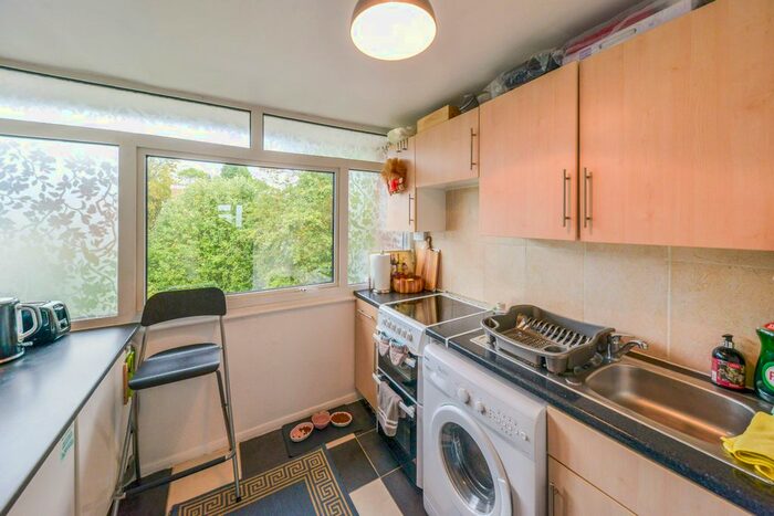 1 Bedroom Maisonette To Rent In Abbots Park, St.Albans, AL1