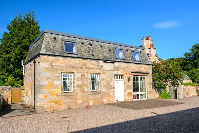 2 Bedroom Apartment For Sale In Hepburn Gardens, St. Andrews, Fife, KY16