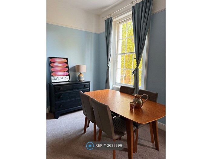 2 Bedroom Flat To Rent In St George's Sq, London, SW1V