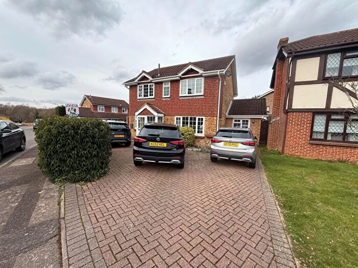 5 Bedroom Detached House For Sale In Willow Road, Larkfield, Aylesford, ME20