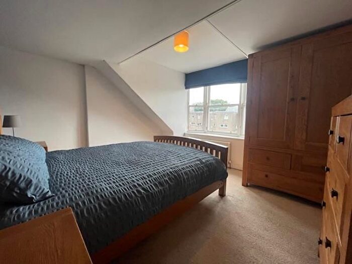 2 Bedroom Flat To Rent In Bon Accord Street, Aberdeen, AB11