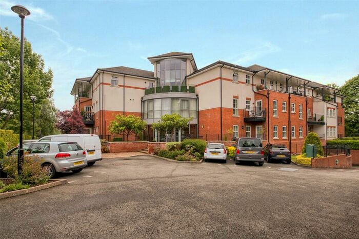 2 Bedroom Flat To Rent In Copt Heath Manor, Warwick Road, Knowle, Solihull, B93
