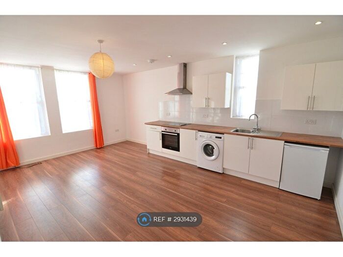1 Bedroom Flat To Rent In Ensbury Park Apartments, Bournemouth, BH10