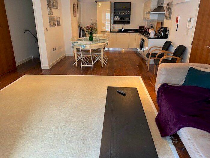 2 Bedroom Flat To Rent In Denham Street, London, SE10