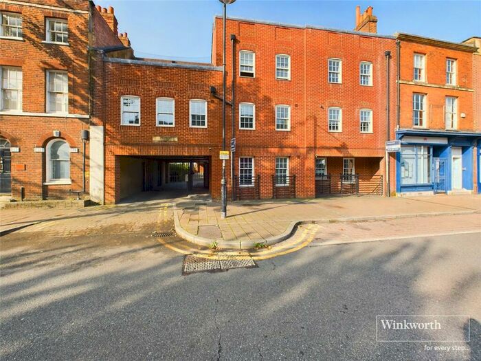3 Bedroom Apartment To Rent In Home Court, London Street, Reading, Berkshire, RG1