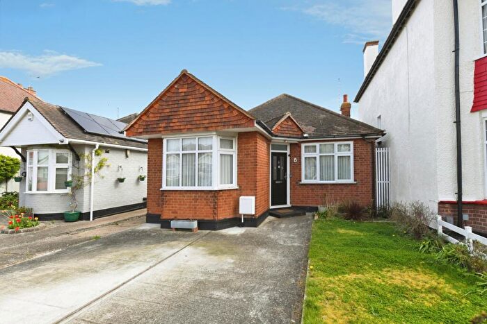 3 Bedroom Bungalow For Sale In Thorpedene Gardens, Shoeburyness, Southend-on-Sea, Essex, SS3