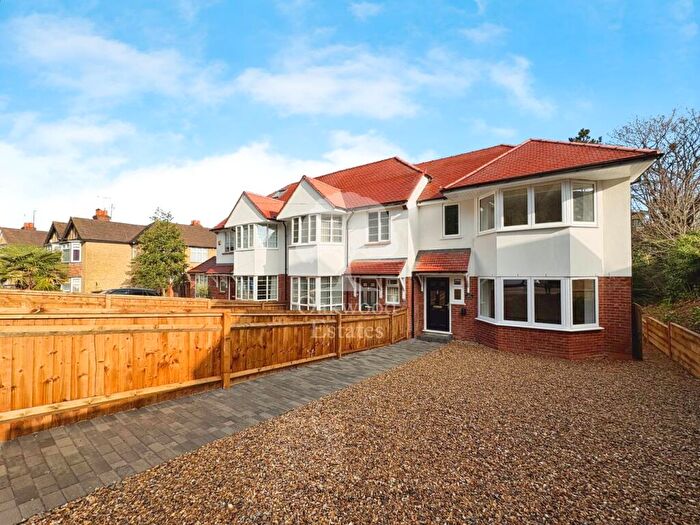 4 Bedroom End Of Terrace House To Rent In St Lukes Road, Maidenhead, SL6