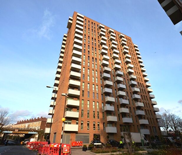 1 Bedroom Flat To Rent In Hannaford Walk, Tower Hamlets, E3