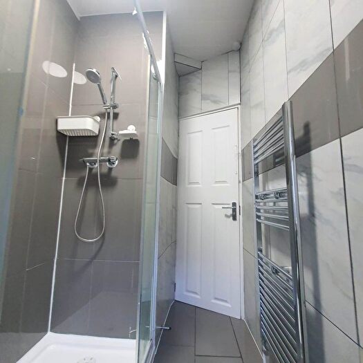 1 Bedroom Studio To Rent In Davis Road, Acton, W3