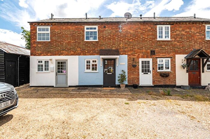 1 Bedroom Terraced House For Sale In Winslow Road, Granborough, Buckingham, MK18