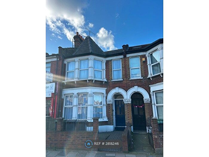 3 Bedroom Terraced House To Rent In Westbury Avenue, London, N22