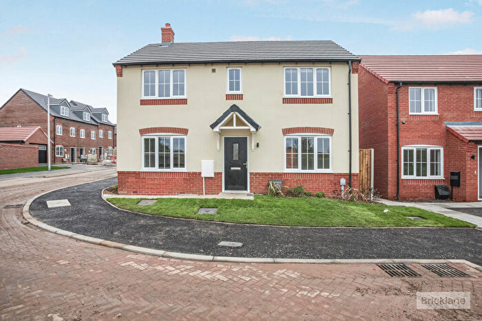 3 Bedroom House To Rent In Vitellius Close, Nuneaton, CV11