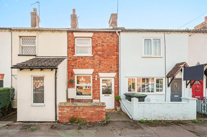 2 Bedroom Cottage For Sale In High Street, Cranfield, Bedford, MK43