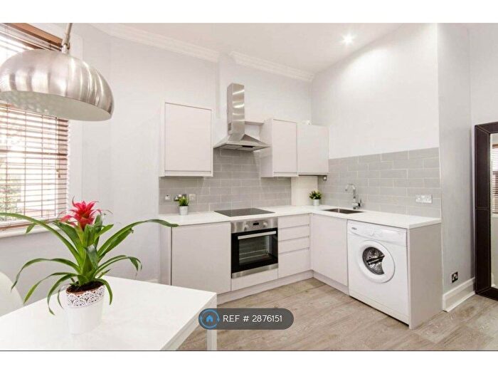 1 Bedroom Flat To Rent In Drewstead Road, London, SW16