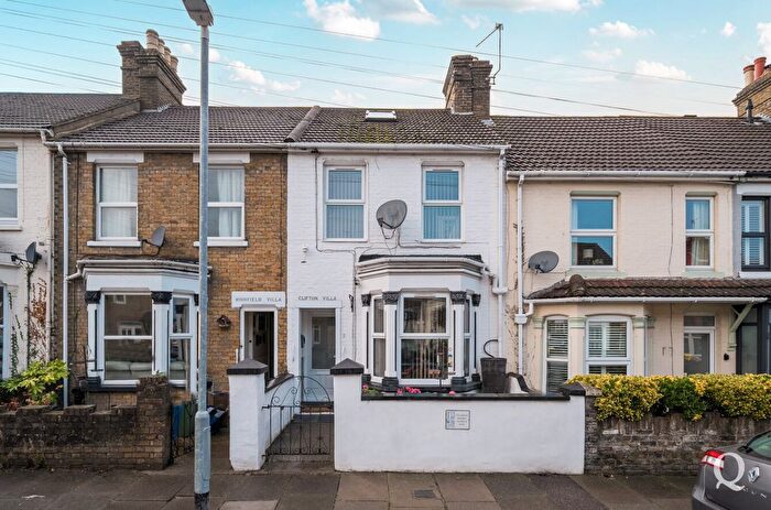 3 Bedroom Terraced House For Sale In Rock Road, Sittingbourne, ME10