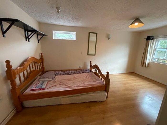 1 Bedroom Flat To Rent In Church Street, Darlaston, England, WS10