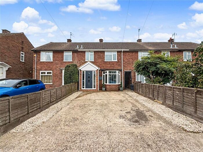 3 Bedroom Terraced House For Sale In Derwent Way, Rainham, Kent, ME8