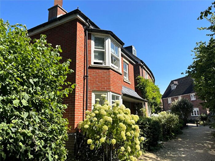 3 Bedroom Detached House To Rent In Whatley Drive, Pewsey, Wiltshire, SN9