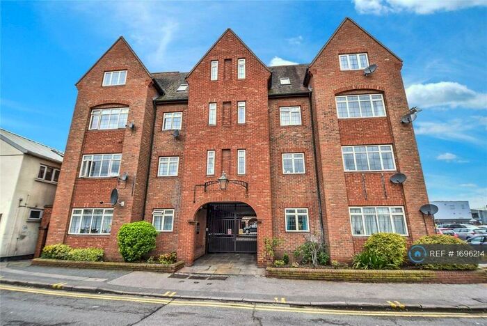 1 Bedroom Flat To Rent In The Cloisters, Dartford, DA1